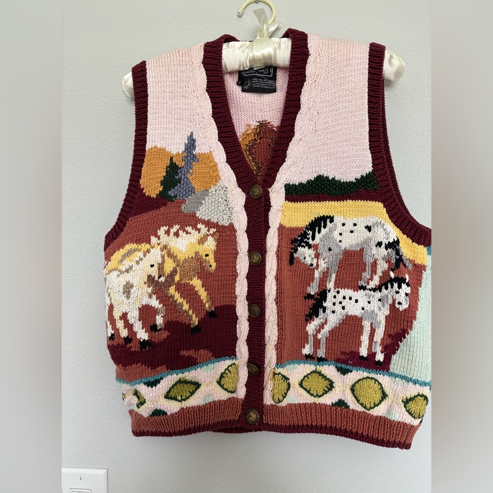 Vintage 80s Berek hand knit sweater vest horses